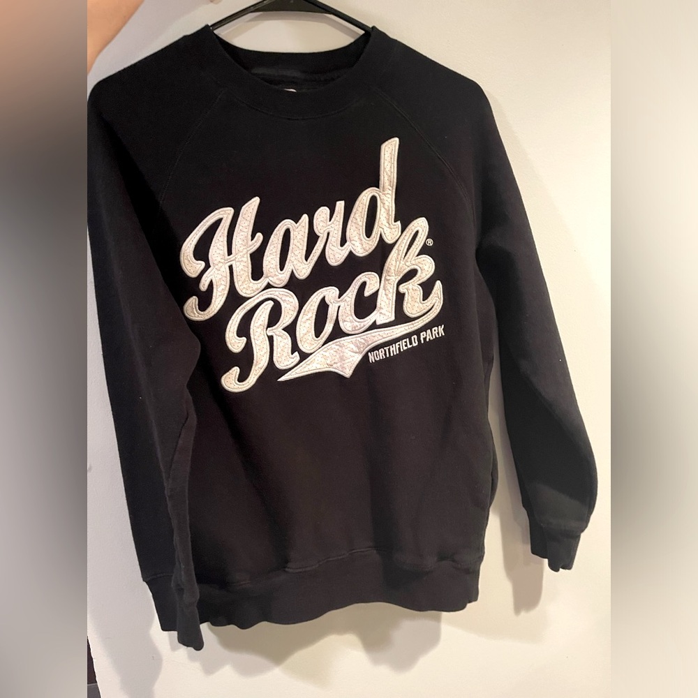 sweatshirt with pockets